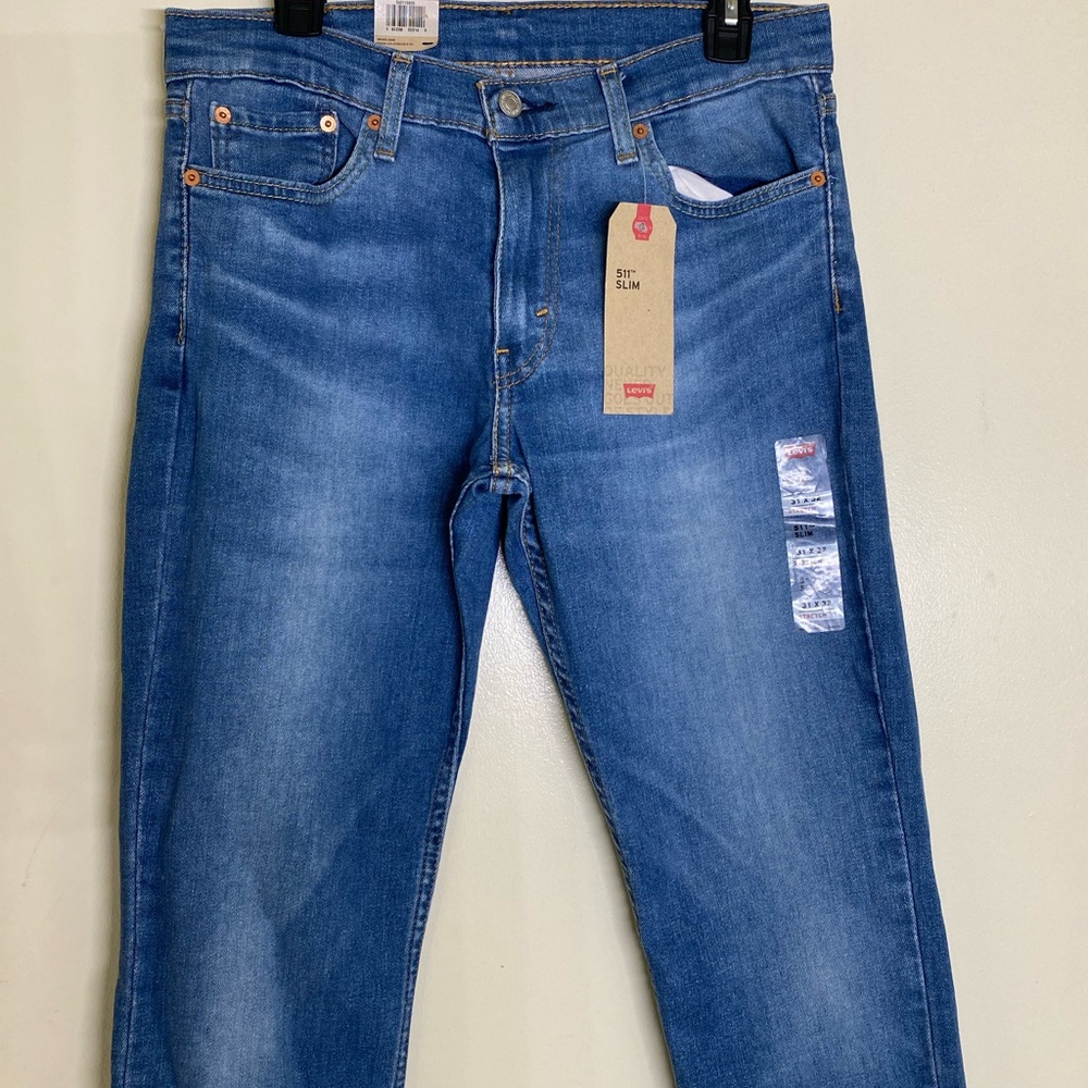 LEVI’S Slim Fit Blue Jeans!! 👖